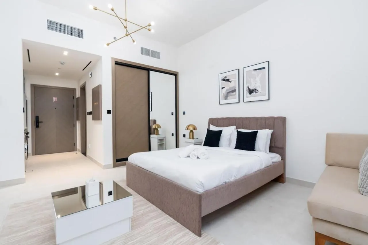 Contemporary Studio Apartment Dubai Business Bay! 0*,  Emirati Arabi Uniti
