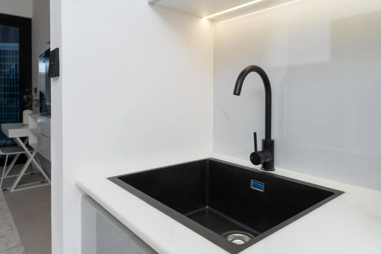 Contemporary Studio Apartment Dubai Business Bay! United Arab Emirates