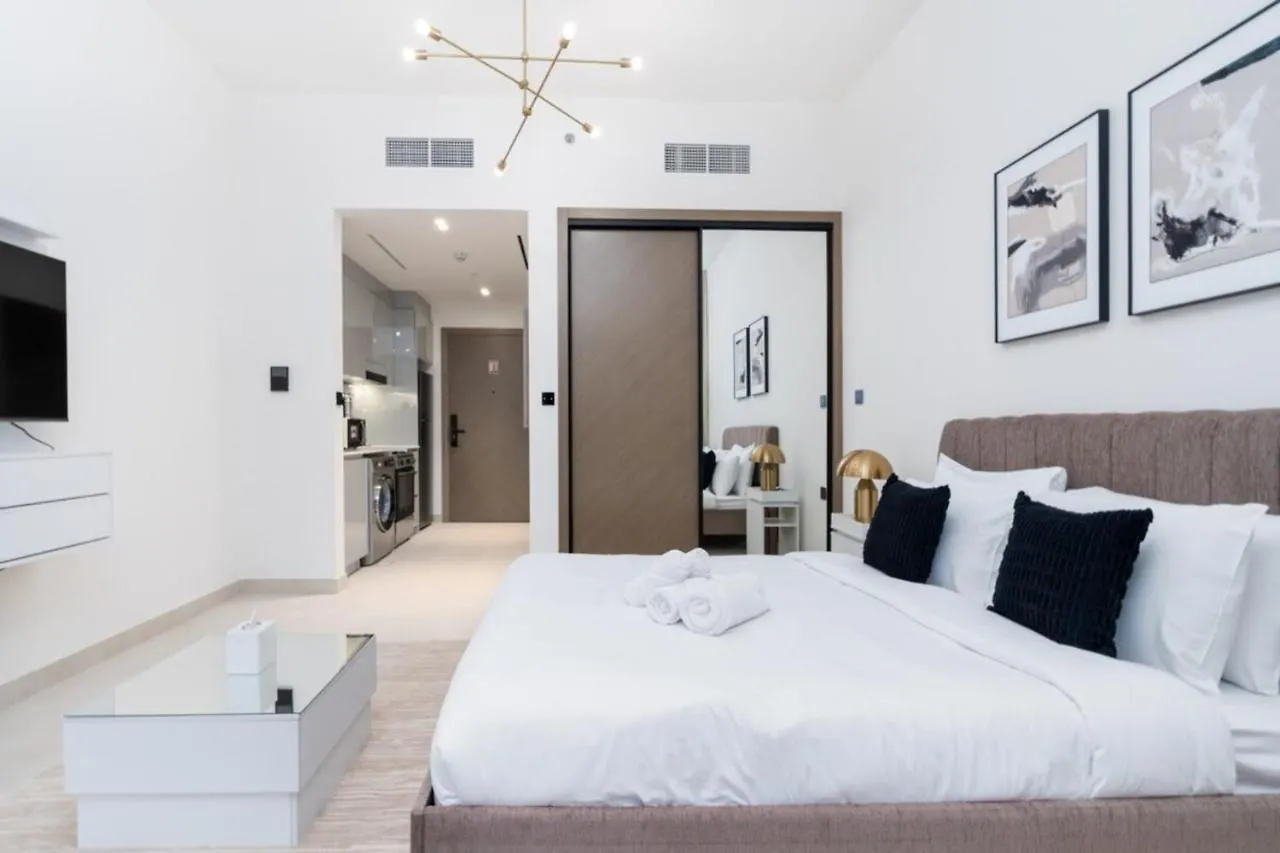 Contemporary Studio Apartment Dubai Business Bay! 0*,